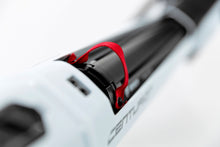 Lade das Bild in den Galerie-Viewer, Centurion E-Fire R2000i L