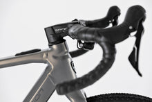 Lade das Bild in den Galerie-Viewer, Centurion Crossfire R2000 D