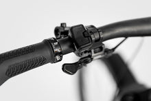 Lade das Bild in den Galerie-Viewer, Centurion Lhasa R2000