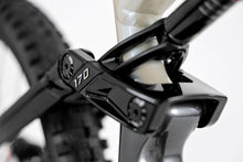 Lade das Bild in den Galerie-Viewer, Centurion No Pogo R3000