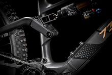 Lade das Bild in den Galerie-Viewer, Rotwild R.E735 ULTRA