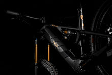 Lade das Bild in den Galerie-Viewer, Rotwild R.E735 ULTRA