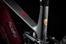 Lade das Bild in den Galerie-Viewer, Rotwild R.EX Core