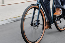 Lade das Bild in den Galerie-Viewer, Coboc Merano