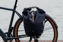 Lade das Bild in den Galerie-Viewer, Coboc Merano