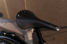 Lade das Bild in den Galerie-Viewer, Coboc Vesterbro