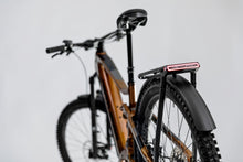 Lade das Bild in den Galerie-Viewer, Centurion Numinis R2600i EQ rücklicht