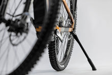 Lade das Bild in den Galerie-Viewer, Centurion Numinis R2600i EQ strebe