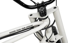 Lade das Bild in den Galerie-Viewer, Ruff Cycles Biggie future sand lenker detail