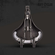 Lade das Bild in den Galerie-Viewer, Ruff Cycles - Sattel Wrangler Schwarz (Ruffian) von unten