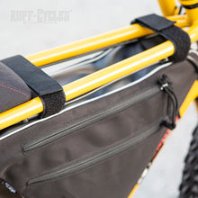 Lade das Bild in den Galerie-Viewer, Ruff Cycles - Bag Frame Small 9l (Lil'Buddy) befestigung