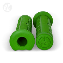 Lade das Bild in den Galerie-Viewer, Ruff Cycles - Griffe Grün (Lil'Buddy)