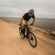 Lade das Bild in den Galerie-Viewer, Bastille E - das leichte E-Faltrad in normaler Größe nur 16,7kg
