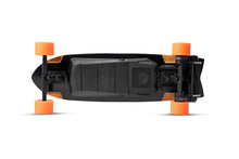 Lade das Bild in den Galerie-Viewer, Evolve Skateboards Germany Stoke 2 Orangatang Caguama orange battery
